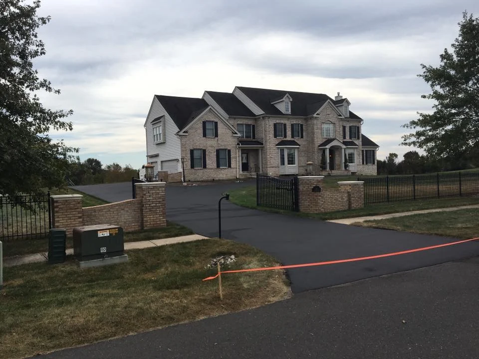 Stone Colonial Driveway
